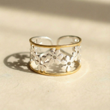 Irregular Hollow Daisy Ring